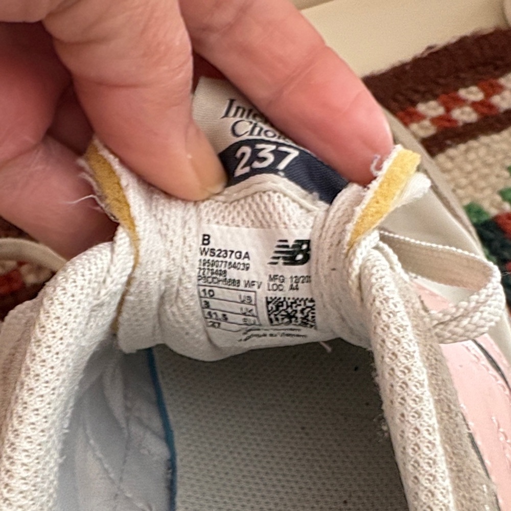 New Balance Women's Sneakers in Pink and White - Picture 5 of 5